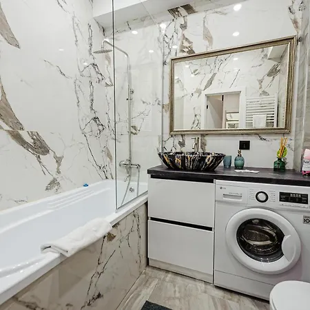 Lägenhet Luxury Oasis Flat Chişinau