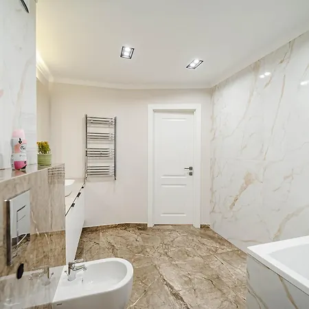Luxury Oasis Flat Lägenhet Chişinau