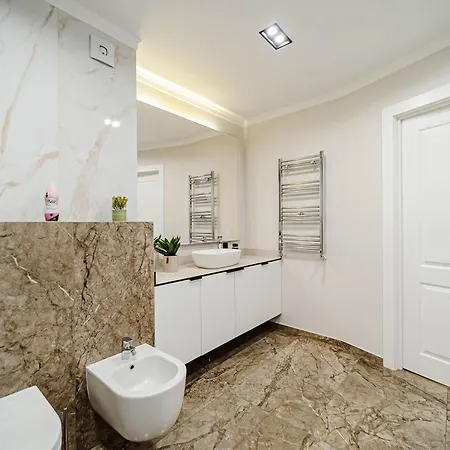 Luxury Oasis Flat * Chişinau